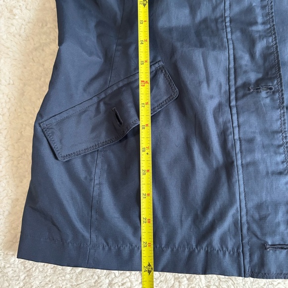 Land’s End Women’s Raincoat - Picture 4 of 8